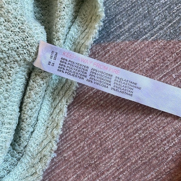 Out From Under Soft Green Oversized Slouchy Dolman Sleeve Shirt - Picture 8 of 9